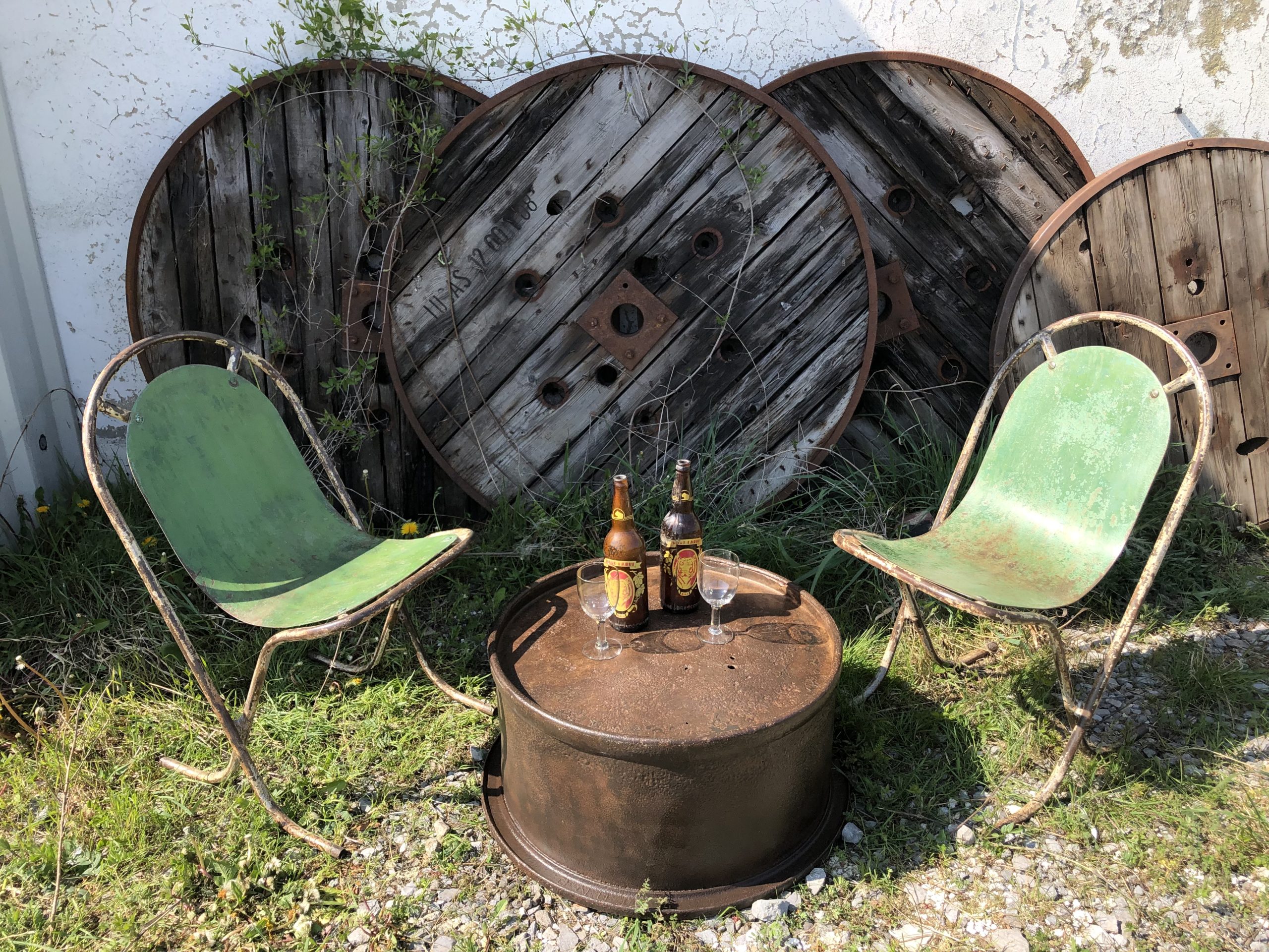 PETITE TABLE BASSE INDUSTRIELLE