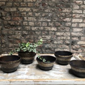 caches pots vintage