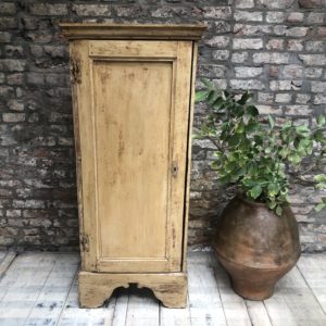 armoire style romantique