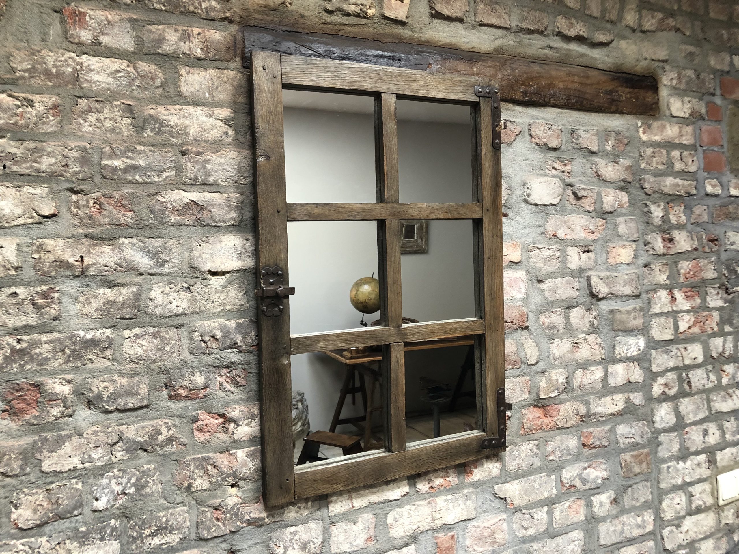 Miroir fenêtre en bois
