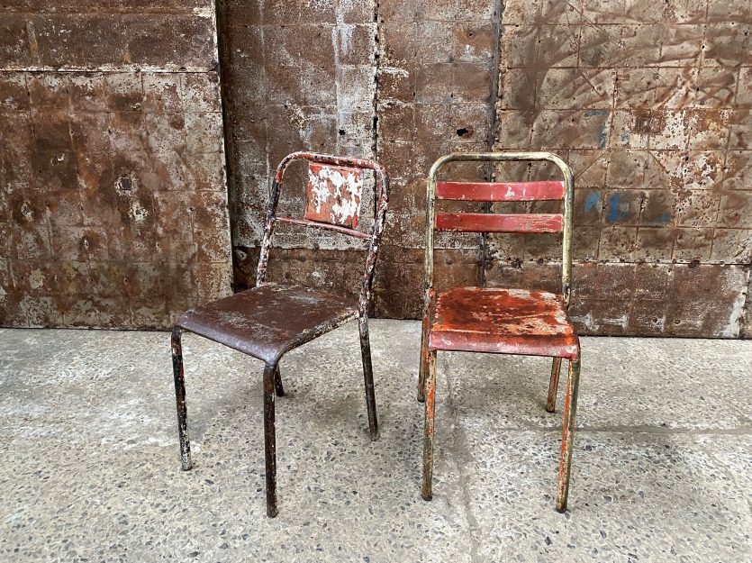 Paire de chaises industrielles