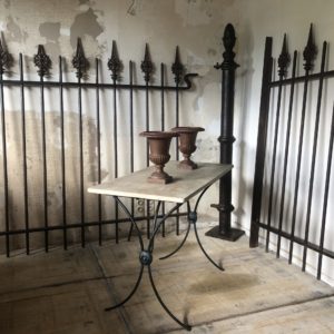 ancienne table de jardin origine sud de la France