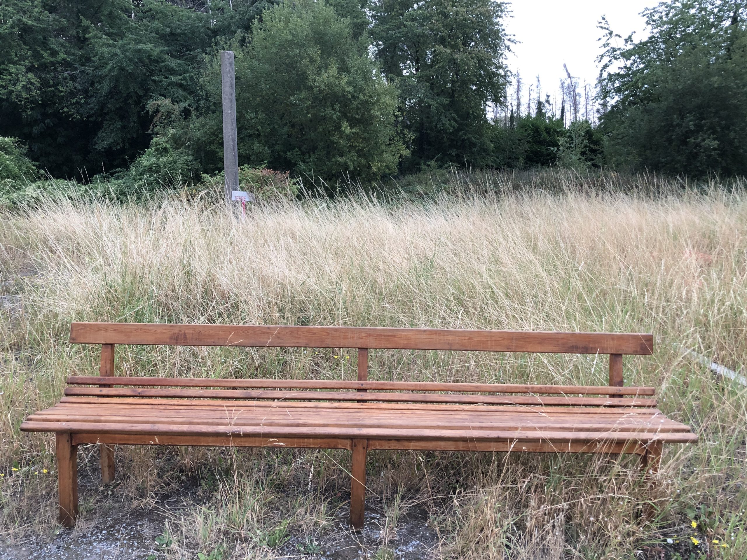 ancien banc de bistrot