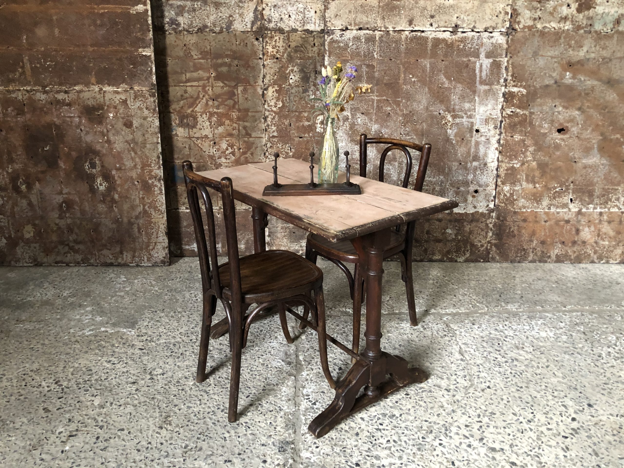 table bistrot en bois