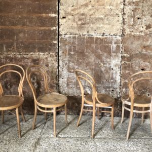 Chaises bistrot stYle Thonet en bois clair