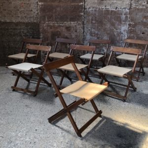 Chaises pliantes style brutaliste bois et lin