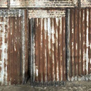 anciennes tôles ondulés en zinc