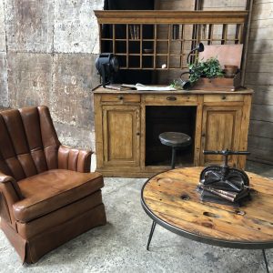 Ancien fauteuil club en cuir