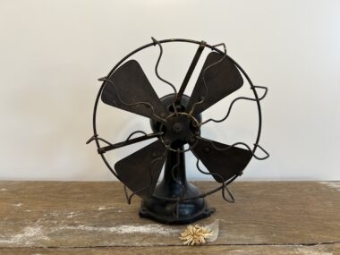 Antique fan Frigid