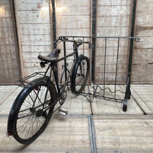 Ancien râtelier à vélo -rack à vélo - range vélo