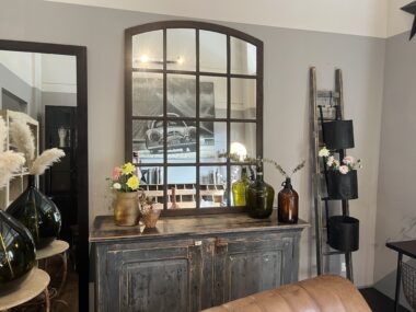 Miroir fenêtre en fonte