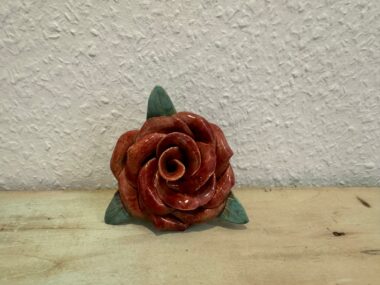 Roses en céramique vintage