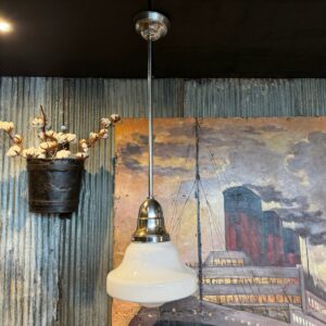 Lampe art deco supsension en Opaline 1920