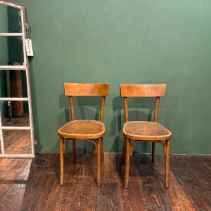 ANCIENNES CHAISES DE BISTROT EN BOIS