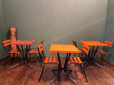 Tables et chaises de terrasse